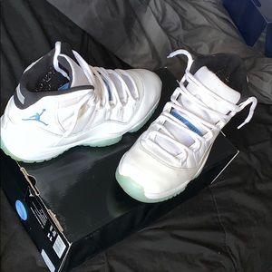 Air Jordan 11 Retro”Legend Blue”